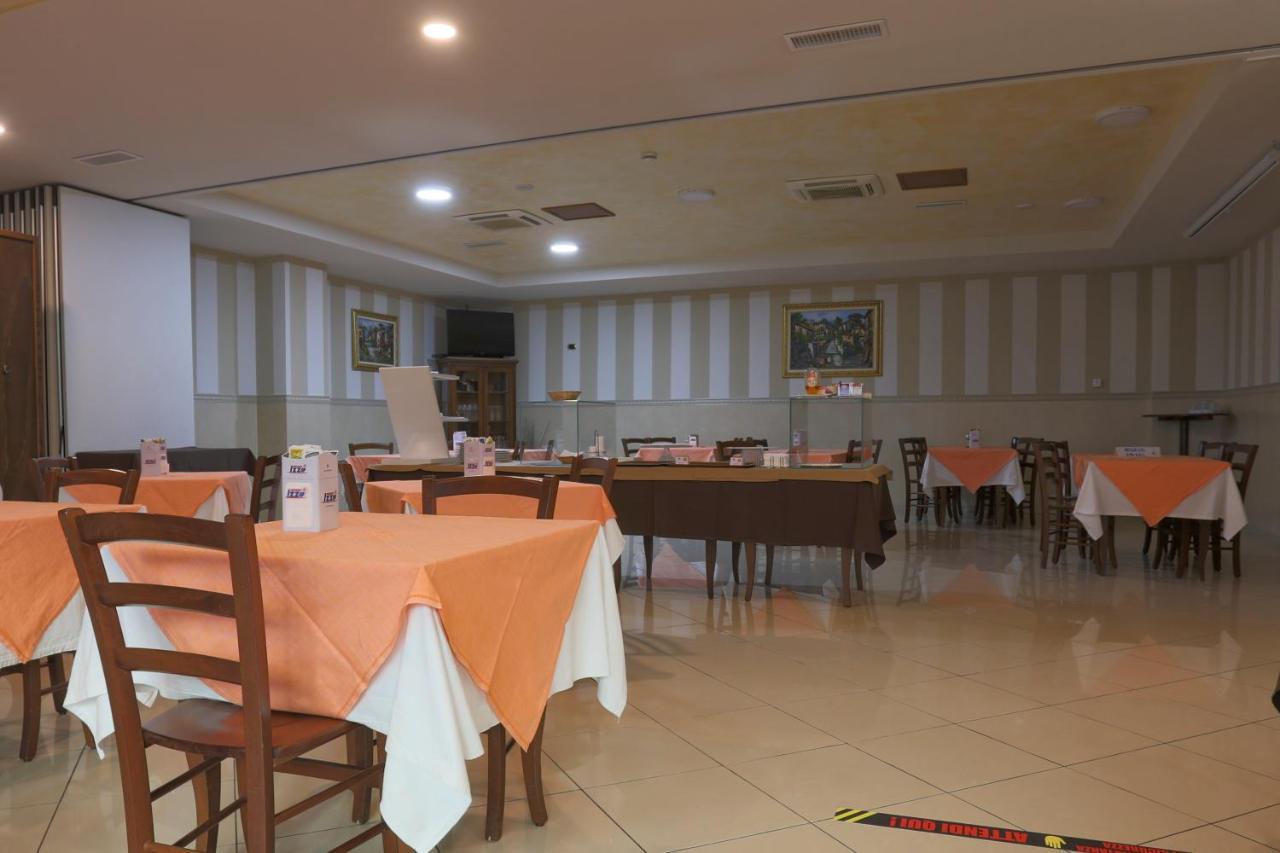 Tito La Piana Hotel מראה חיצוני תמונה