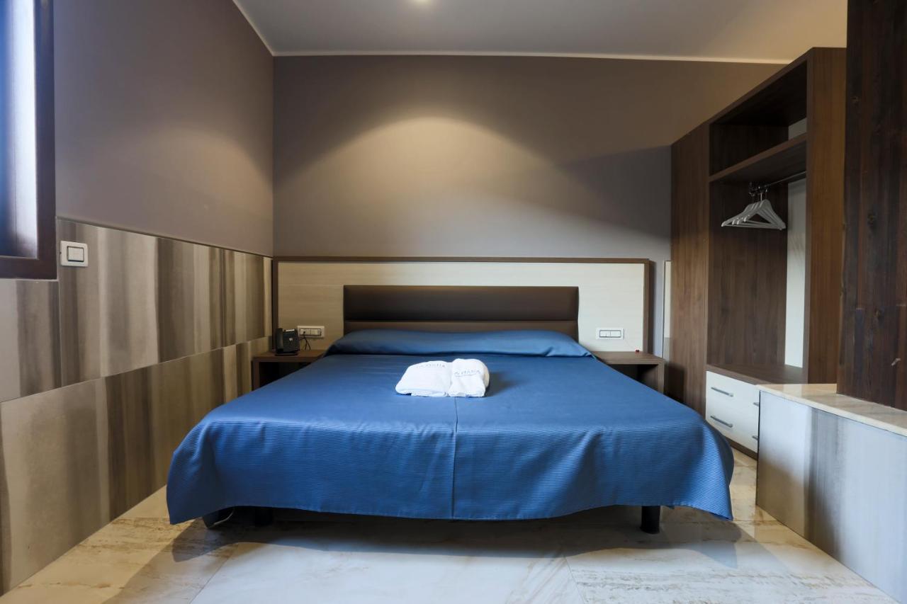 Tito La Piana Hotel מראה חיצוני תמונה