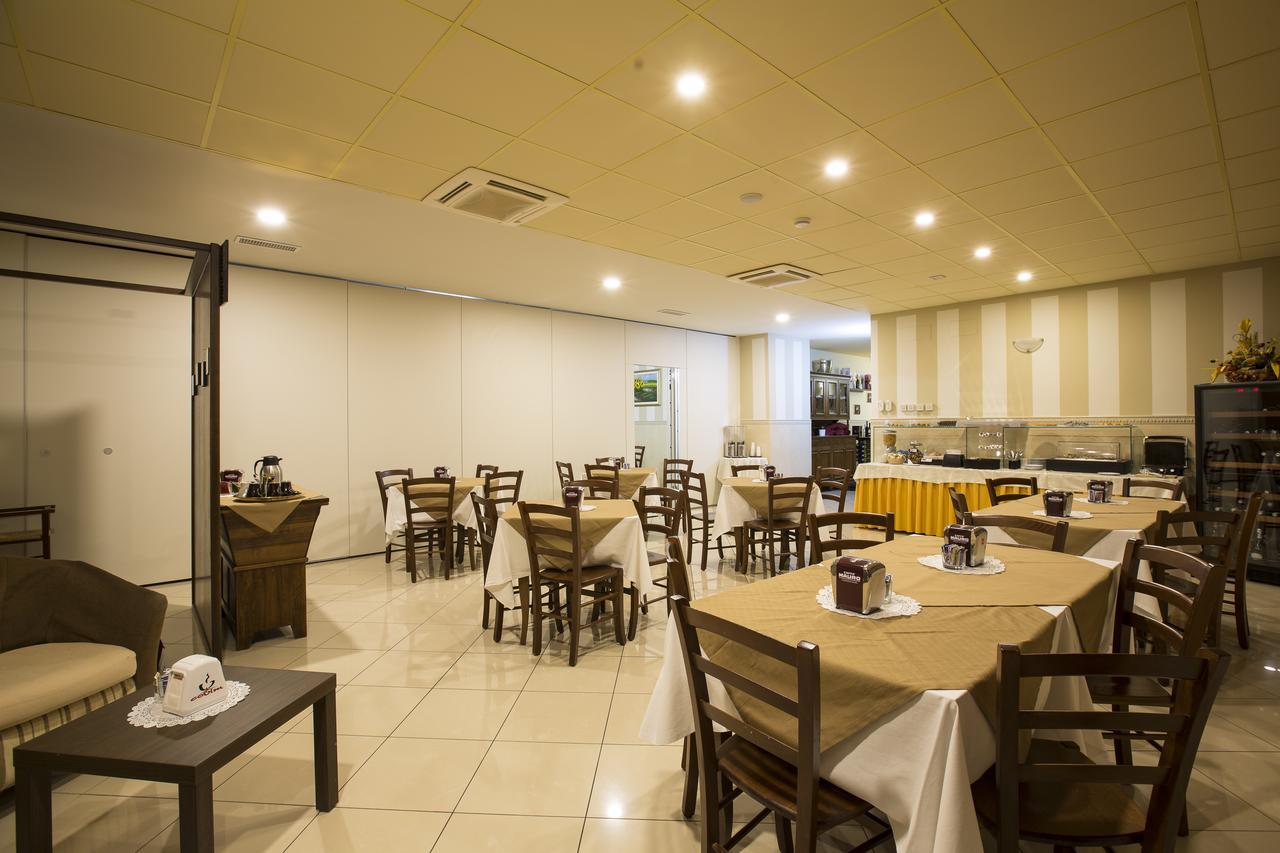 Tito La Piana Hotel מראה חיצוני תמונה